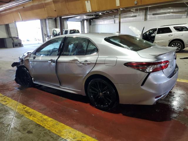 4T1K61AK0RU906535 - 2024 TOYOTA CAMRY XSE SILVER photo 2
