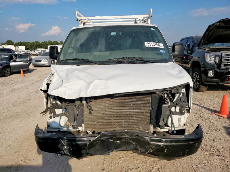 1GCWGBFPXP1220787 - 2023 CHEVROLET EXPRESS G2 WHITE photo 5