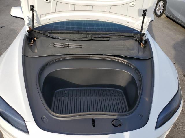 5YJ3E1EA1SF004536 - 2025 TESLA MODEL 3 WHITE photo 11