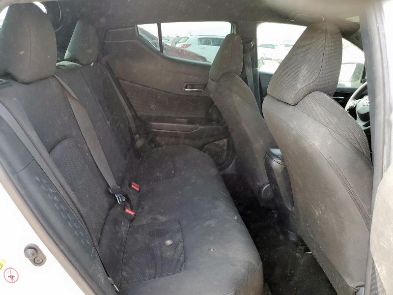 NMTKHMBX1KR098246 - 2019 TOYOTA C-HR XLE 白色 照片 10