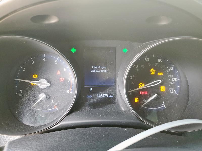 NMTKHMBX1KR098246 - 2019 TOYOTA C-HR XLE 白色 照片 9