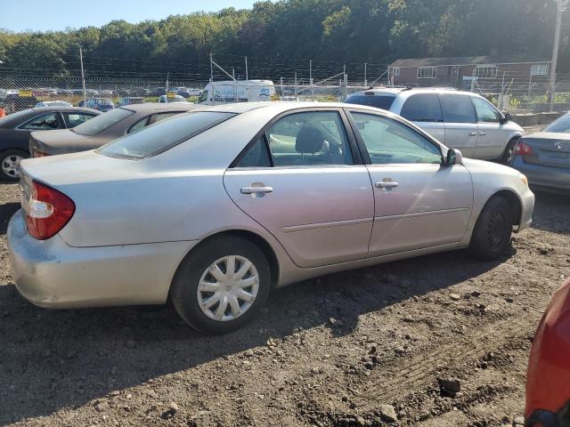 4T1BE32K92U053314 - 2002 TOYOTA CAMRY LE SILVER photo 3