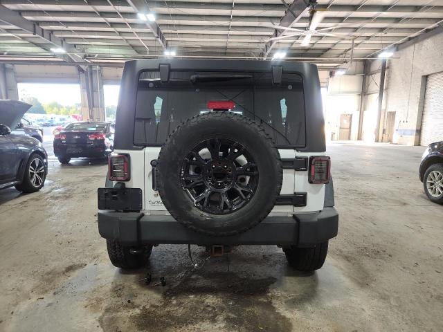 1C4BJWDG5EL113142 - 2014 JEEP WRANGLER U SPORT WHITE photo 6
