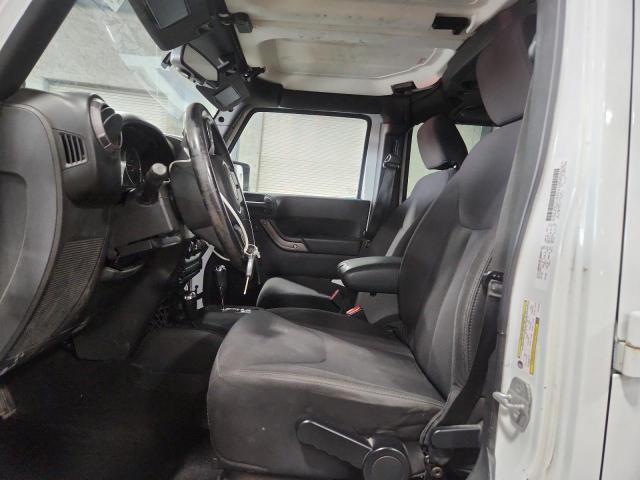 1C4BJWDG5EL113142 - 2014 JEEP WRANGLER U SPORT WHITE photo 7