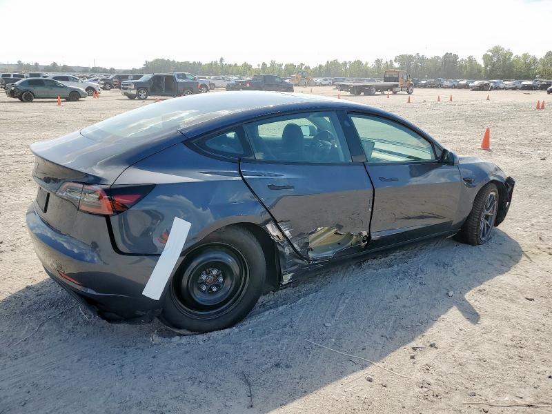 5YJ3E1EA7PF613721 - 2023 TESLA MODEL 3 CHARCOAL photo 3