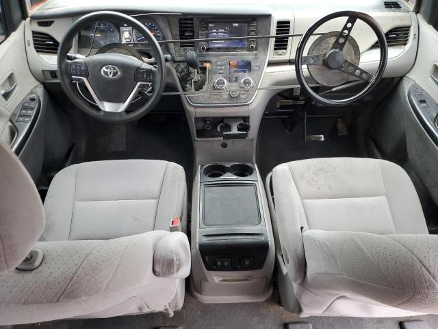 5TDJZ3DC7LS250952 - 2020 TOYOTA SIENNA LE GRAY photo 8