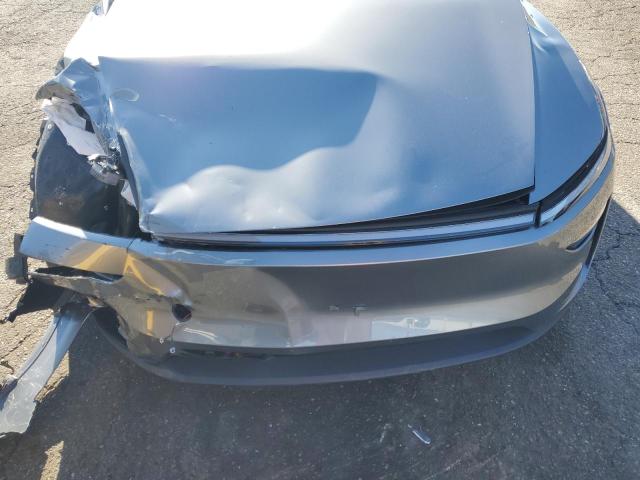 7SAYGDEE9TF373296 - 2026 TESLA MODEL Y SILVER photo 12