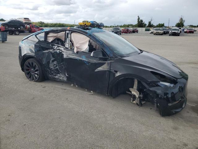 7SAYGDEF8RF041531 - 2024 TESLA MODEL Y BLACK photo 4