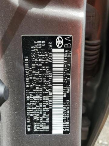 5YFBURHE3JP796669 - 2018 TOYOTA COROLLA L BROWN photo 12