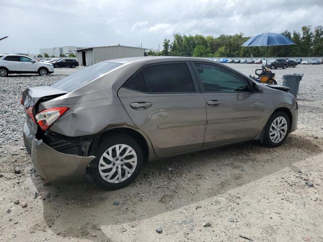 5YFBURHE3JP796669 - 2018 TOYOTA COROLLA L BROWN photo 3