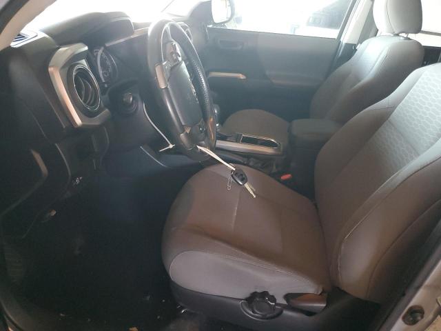 3TMAZ5CN1HM038067 - 2017 TOYOTA TACOMA DOUBLE CAB فضي صورة 7