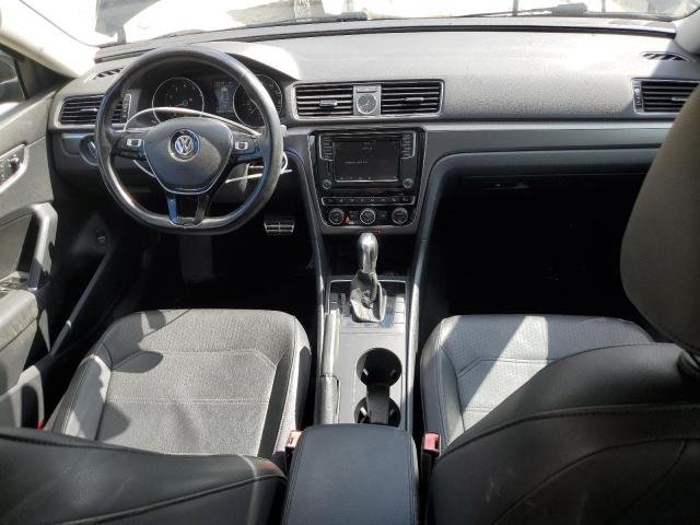 1VWDT7A3XHC048087 - 2017 VOLKSWAGEN PASSAT R-LINE Noir photo 8