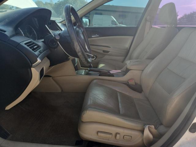 1HGCP2F65CA031468 - 2012 HONDA ACCORD SE Beyaz fotoğraf 7