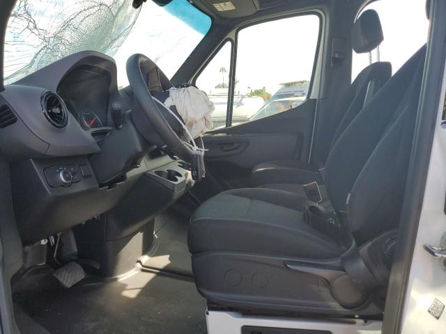 W1Y4KBHY8ST198549 - 2025 MERCEDES-BENZ SPRINTER 2500 თეთრი ფოტო 7