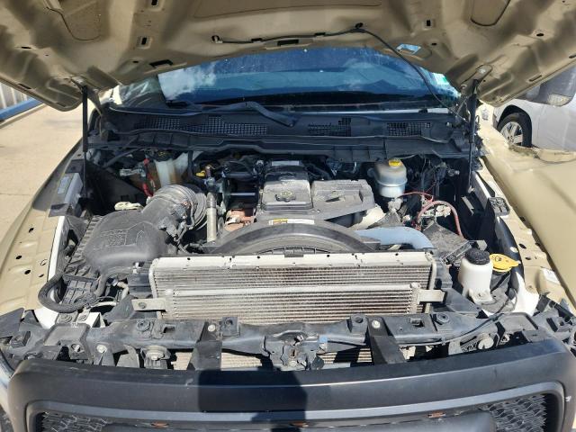 3C6UR5DLXJG221165 - 2018 RAM 2500 SLT CREAM photo 11