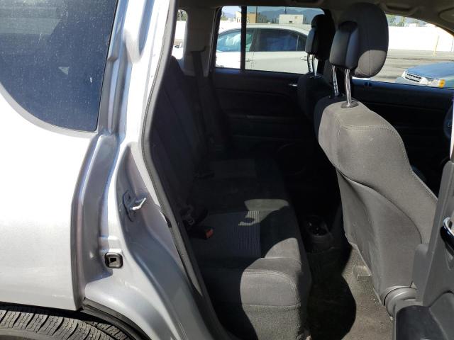 1J4NT1FA3BD260269 - 2011 JEP COMPASS SPORT 银色 照片 11