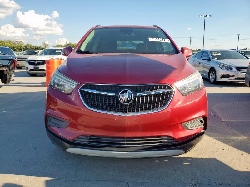 KL4CJASB0JB633581 - 2018 BUICK ENCORE PREFERRED Բորդո լուսանկար 5