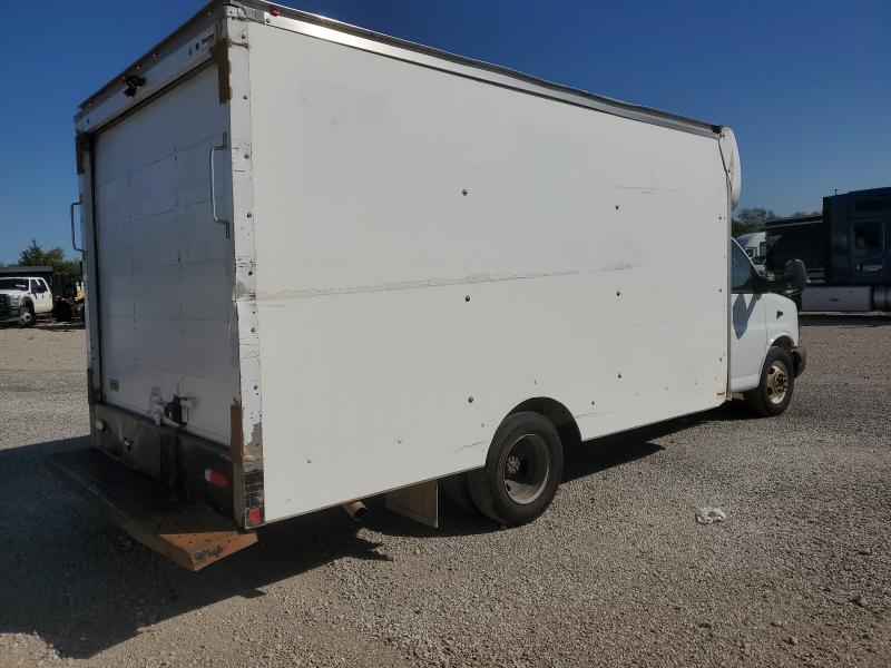 1GB3GSCG2K1271446 - 2019 CHEVROLET EXPRESS WHITE photo 3