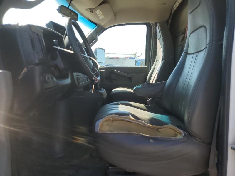 1GB3GSCG2K1271446 - 2019 CHEVROLET EXPRESS WHITE photo 7