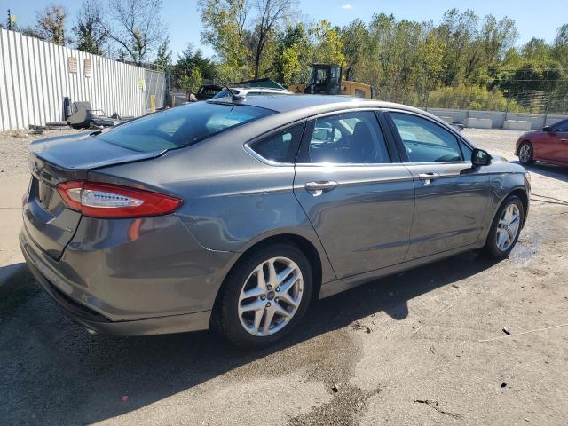 3FA6P0H74DR143889 - 2013 FORD FUSION SE ნაცრისფერი ფოტო 3