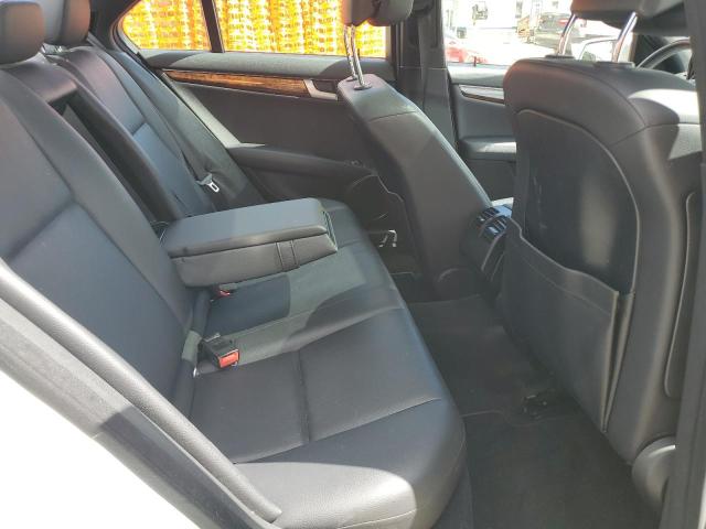 WDDGF8AB3DR243675 - 2013 MERCEDES-BENZ C 300 4MATIC WHITE photo 10