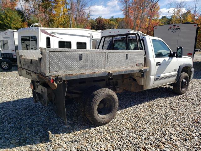 1GBJK34D17E122848 - 2007 CHEVROLET SILVERADO K3500 WHITE photo 3