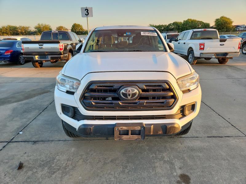 5TFAX5GN3KX137037 - 2019 TOYOTA TACOMA DOUBLE CAB WHITE photo 5