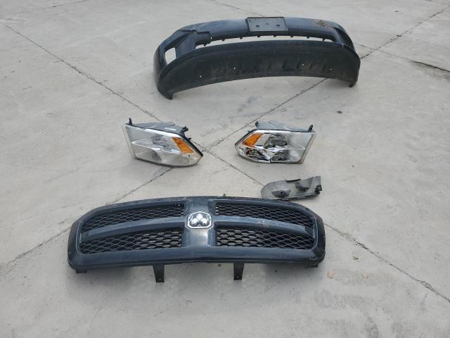 1C6RR7FG5JS167431 - 2018 RAM 1500 ST BLACK photo 12