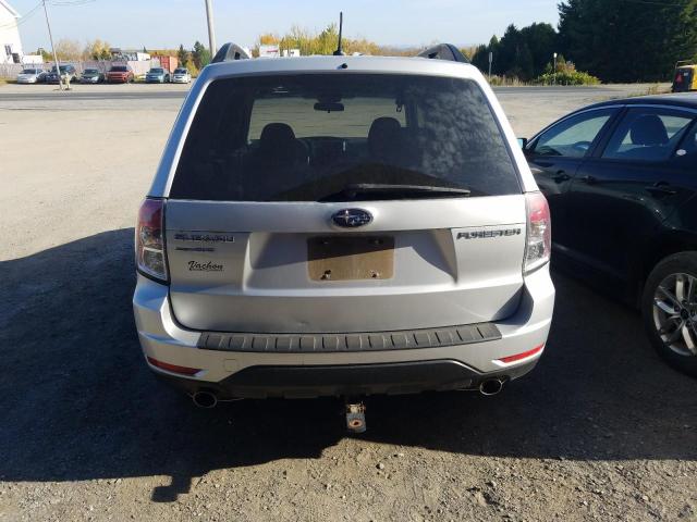 JF2SHCDC2BH769497 - 2011 SUBARU FORESTER 2.5X PREMIUM Gümüş fotoğraf 6