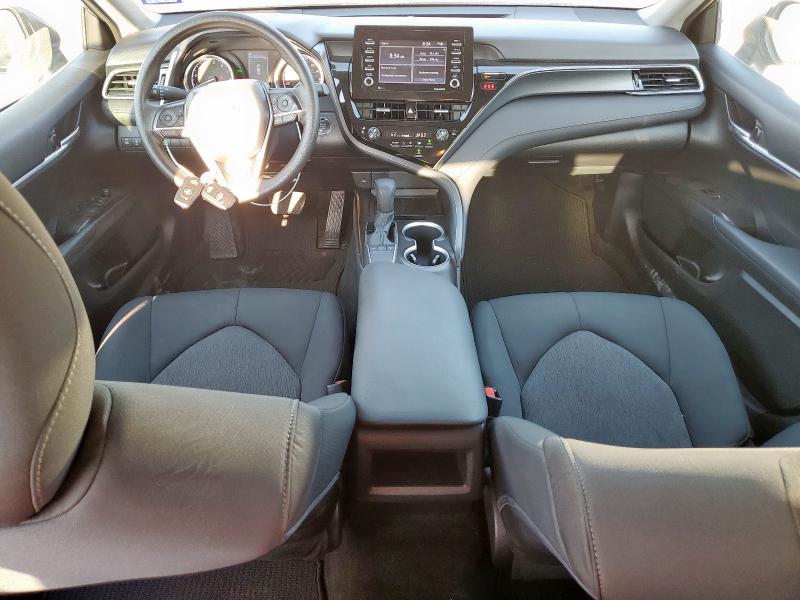 4T1R11AK1PU092891 - 2023 TOYT CAMRY LE GRAY photo 8