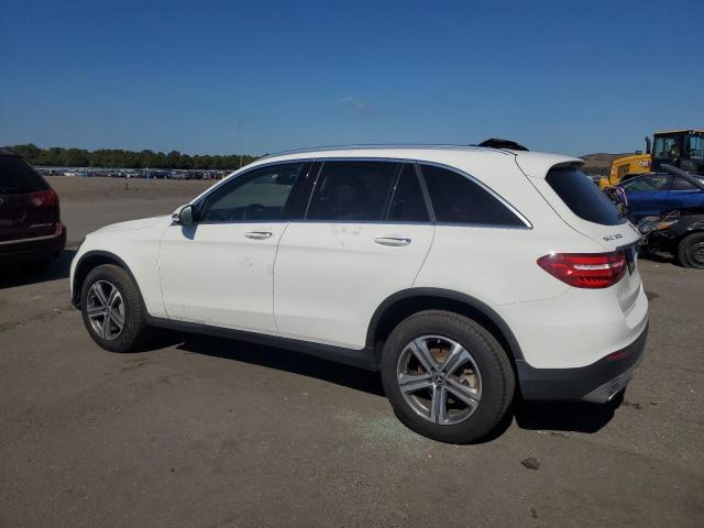 WDC0G4KB7K1005267 - 2019 MERCEDES-BENZ GLC 300 4MATIC WHITE photo 2