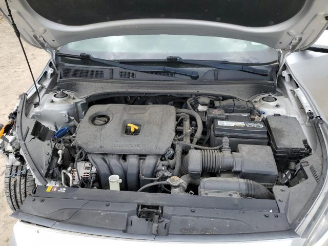 3KPF24AD3KE031685 - 2019 KIA FORTE FE SILVER photo 11