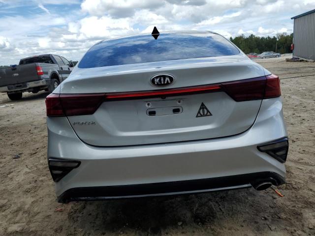 3KPF24AD3KE031685 - 2019 KIA FORTE FE SILVER photo 6
