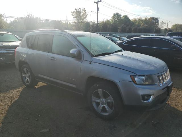 1C4NJDEB8GD809463 - 2016 JEEP COMPASS LATITUDE SILVER photo 4