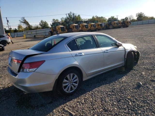 1HGCP3F85BA017110 - 2011 HONDA ACCORD EXL SILVER photo 3