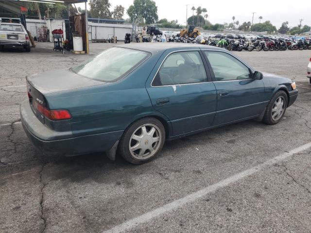 JT2BF22K5W0119276 - 1998 TOYOTA CAMRY CE GREEN photo 3