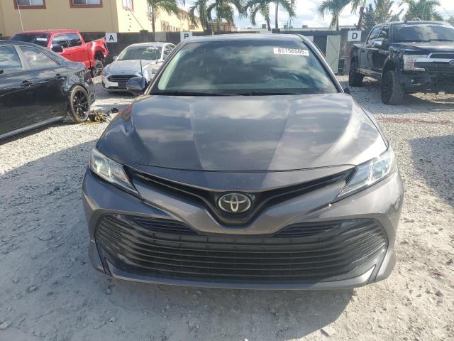 4T1C11AK7LU904534 - 2020 TOYOTA CAMRY LE GRAY photo 5