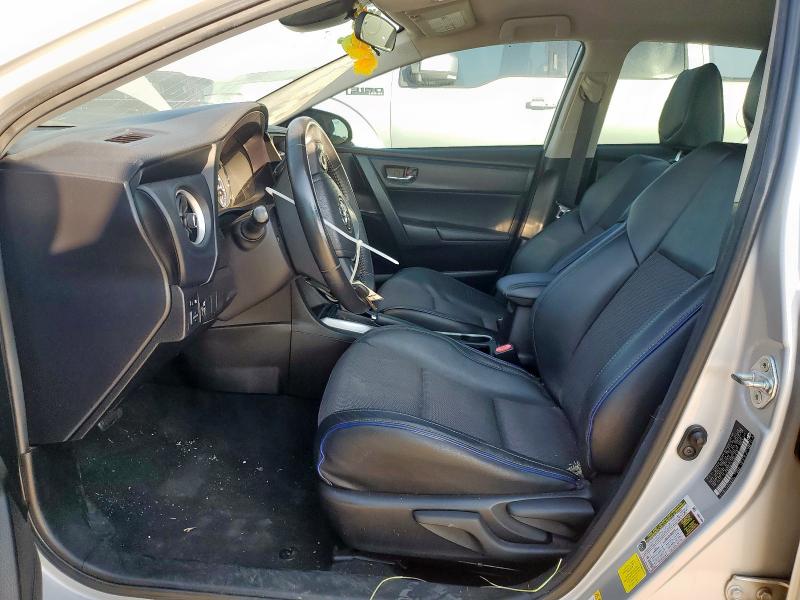 5YFBURHE5JP807610 - 2018 TOYOTA COROLLA L SILVER photo 7