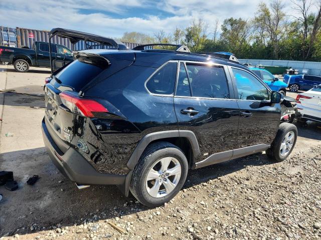 JTMRWRFV8MD125209 - 2021 TOYOTA RAV4 XLE BLACK photo 3