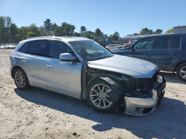 WA1LKAFP0AA022670 - 2010 AUDI Q5 PREMIUM PLUS SILVER photo 4