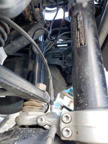 WB1048005BZX66336 - 2011 BMW R1200 GS ADVENTURE SILVER photo 9