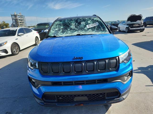 3C4NJCBB5NT167404 - 2022 JEEP COMPASS LATITUDE BLUE photo 5