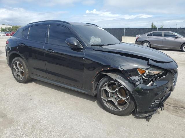 ZASFAKNN5J7C04848 - 2018 ALFA ROMEO STELVIO TI SPORT BLACK photo 4