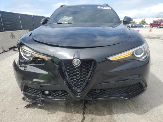 ZASFAKNN5J7C04848 - 2018 ALFA ROMEO STELVIO TI SPORT BLACK photo 5