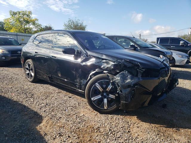 WB523CF08RCR00371 - 2024 BMW IX XDRIVE50 BLACK photo 4