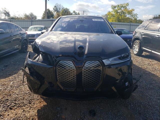 WB523CF08RCR00371 - 2024 BMW IX XDRIVE50 BLACK photo 5