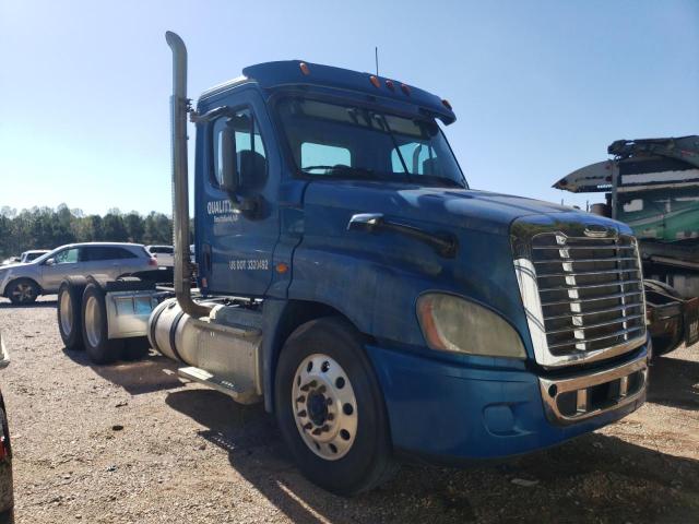 2013 FREIGHTLINER CASCADIA 1, 