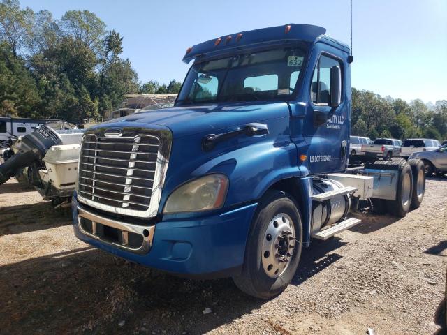 1FUJGEDR8DLFF0662 - 2013 FREIGHTLINER CASCADIA 1 BLUE photo 2