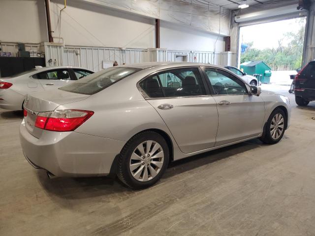 1HGCR2F7XDA278621 - 2013 HONDA ACCORD EX 银色 照片 3