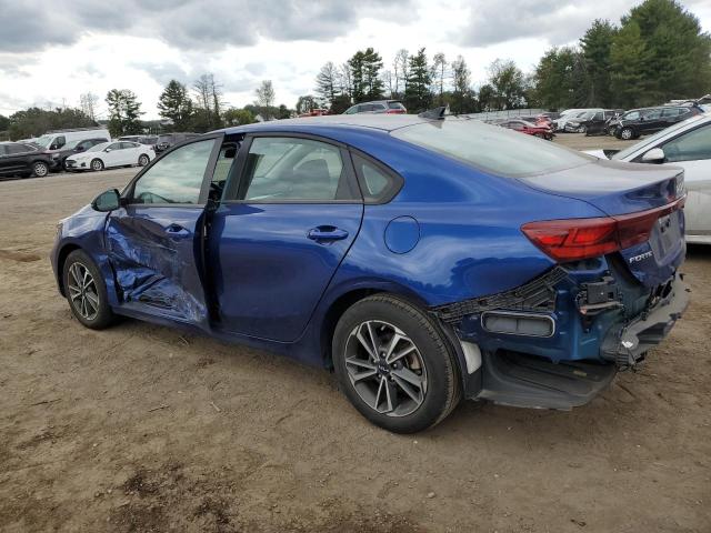 3KPF24AD9NE430945 - 2022 KIA FORTE FE BLUE photo 2